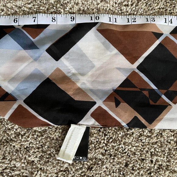 NWOT Le Chateau Geometric Skinny Scarf - Picture 8 of 8